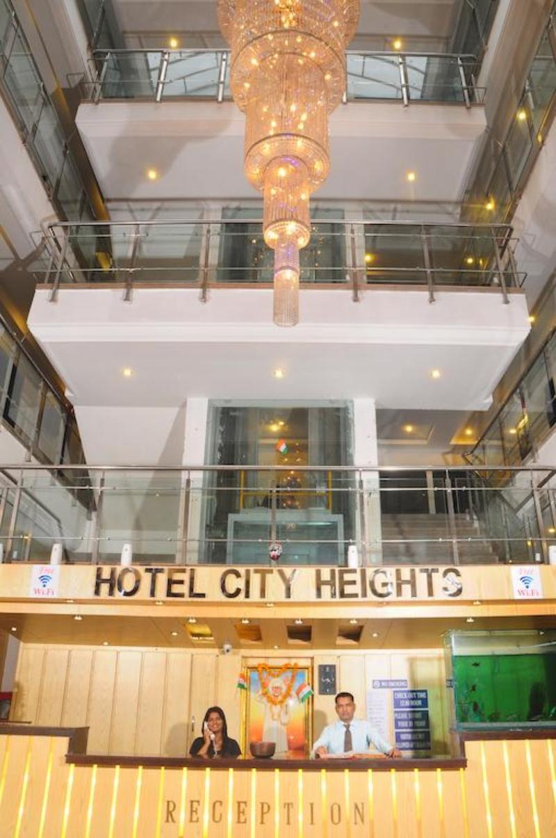 Hotel City Heights Нью-Дели Экстерьер фото